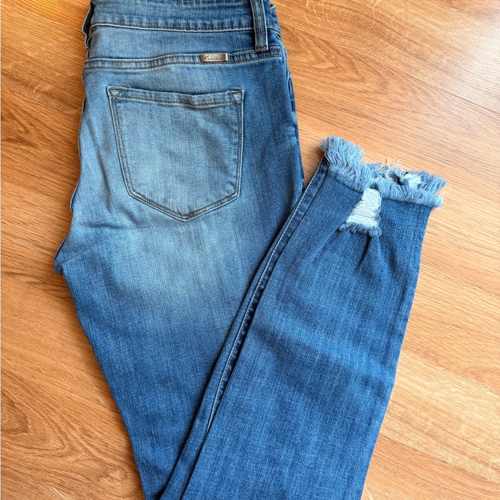 KanCan Distressed Ankle Jeans in Blue